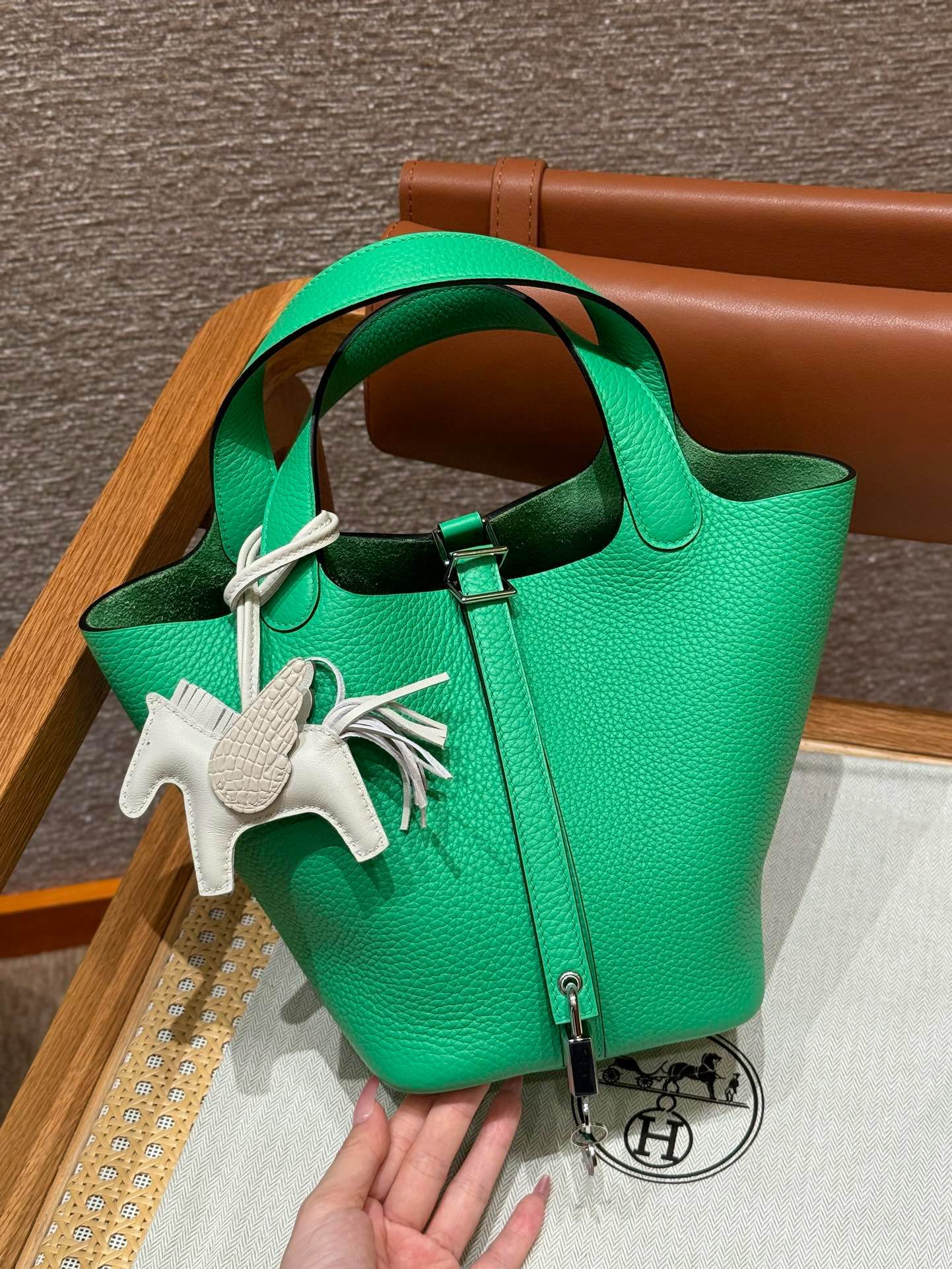 에르메스 Hermes Picotin lock 18cm clemence 0T Vert comics/silver