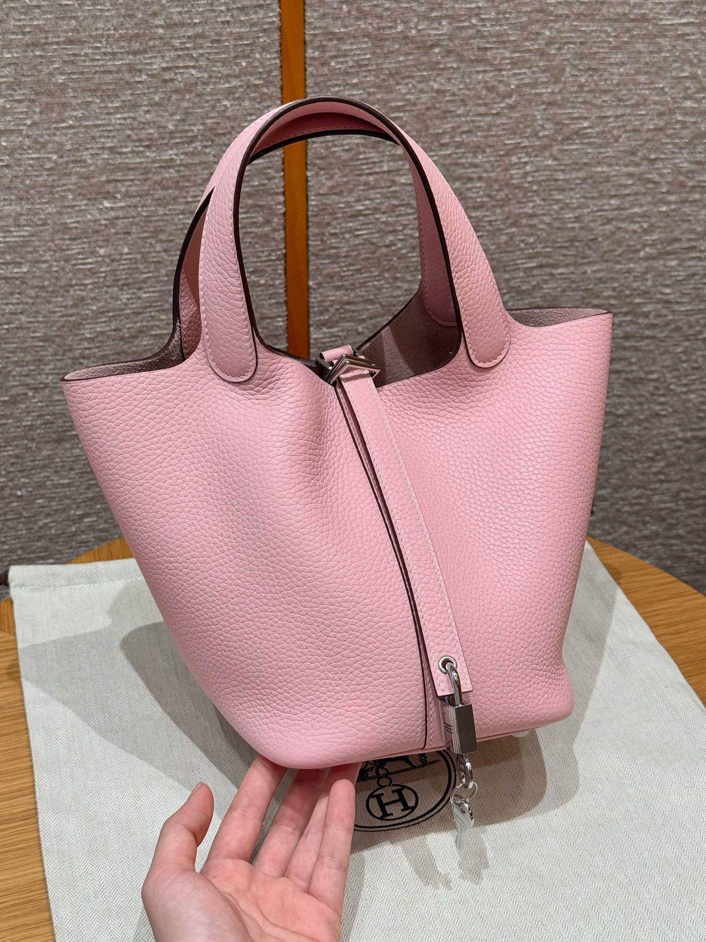 에르메스 Hermes Picotin lock 18cm clemence 3Q Rose sakura/sliver