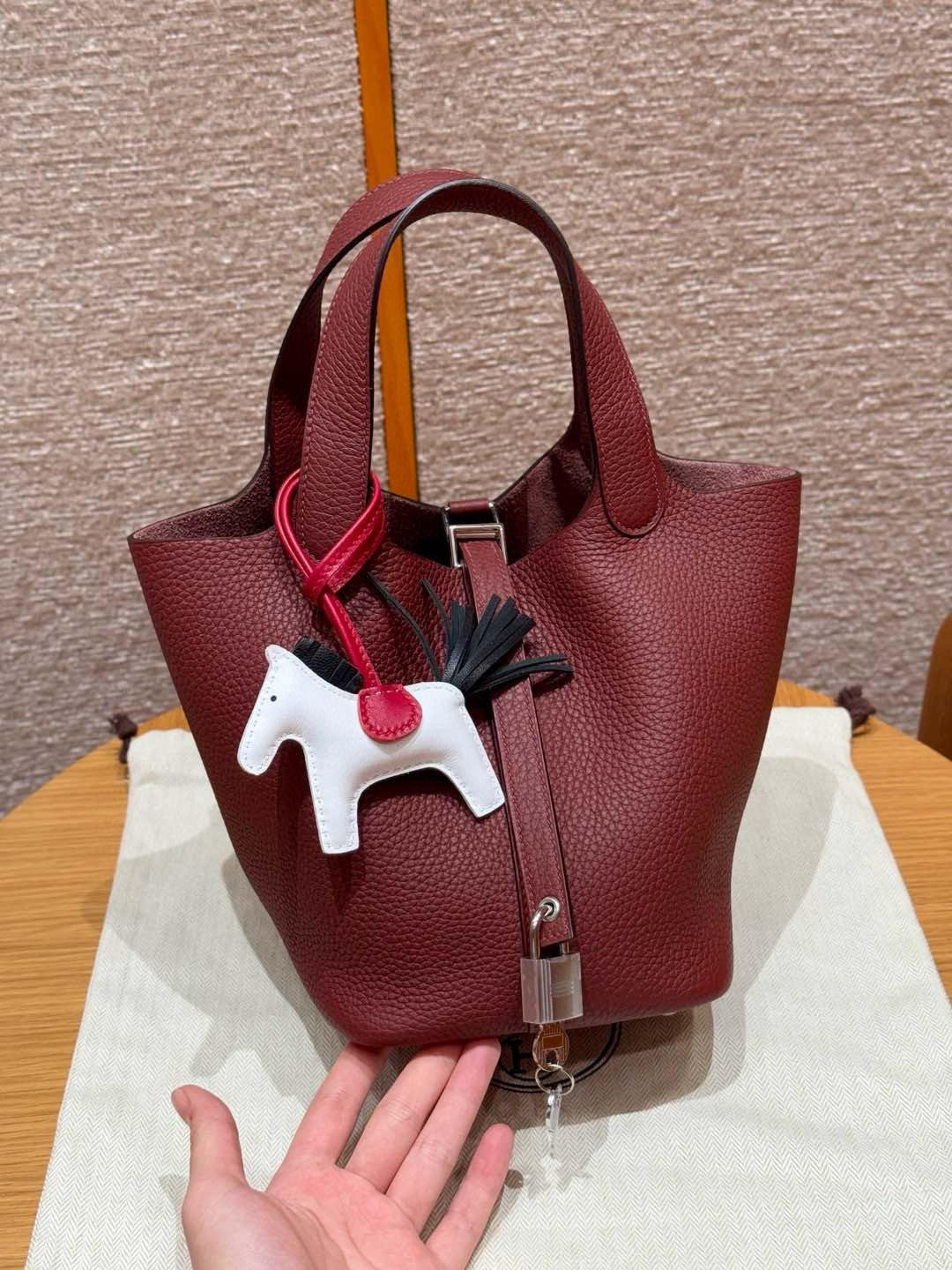 에르메스 Hermes Picotin lock 18cm clemence 57 Bordeaux/sliver