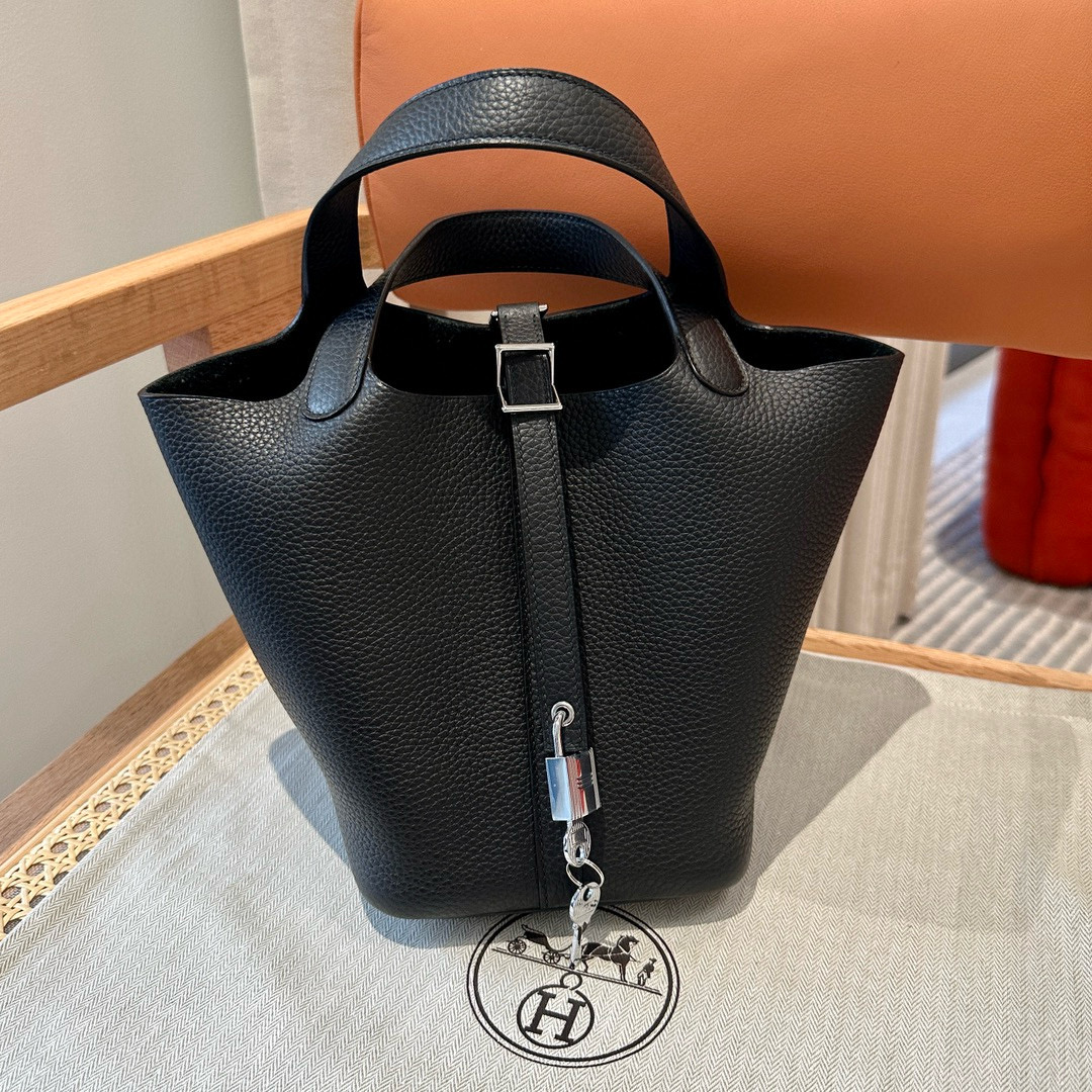 에르메스 Hermes Picotin lock 18cm clemence 89 Noir/silver