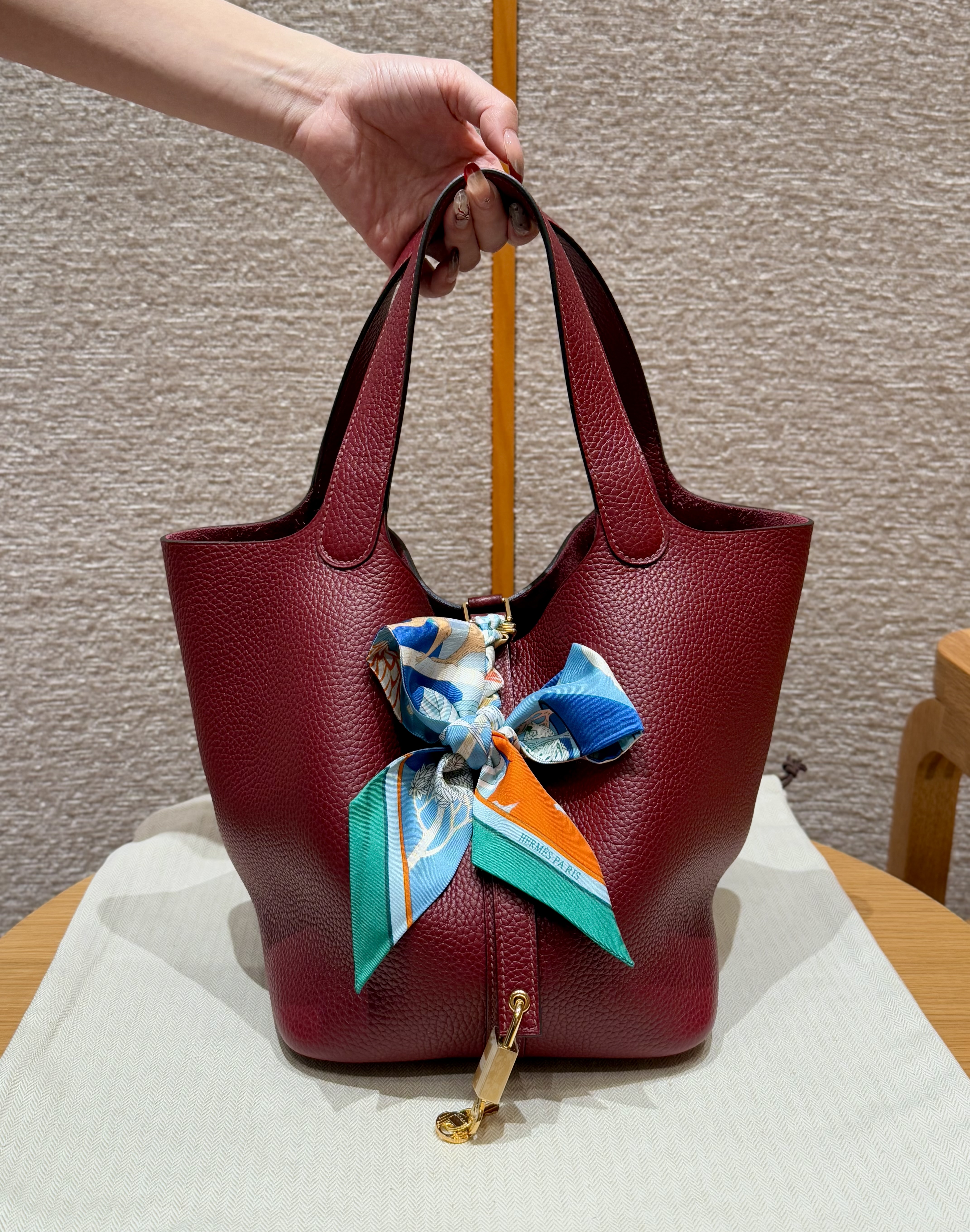 에르메스 Hermes Picotin lock 22cm clemence 57 Bordeaux/gold