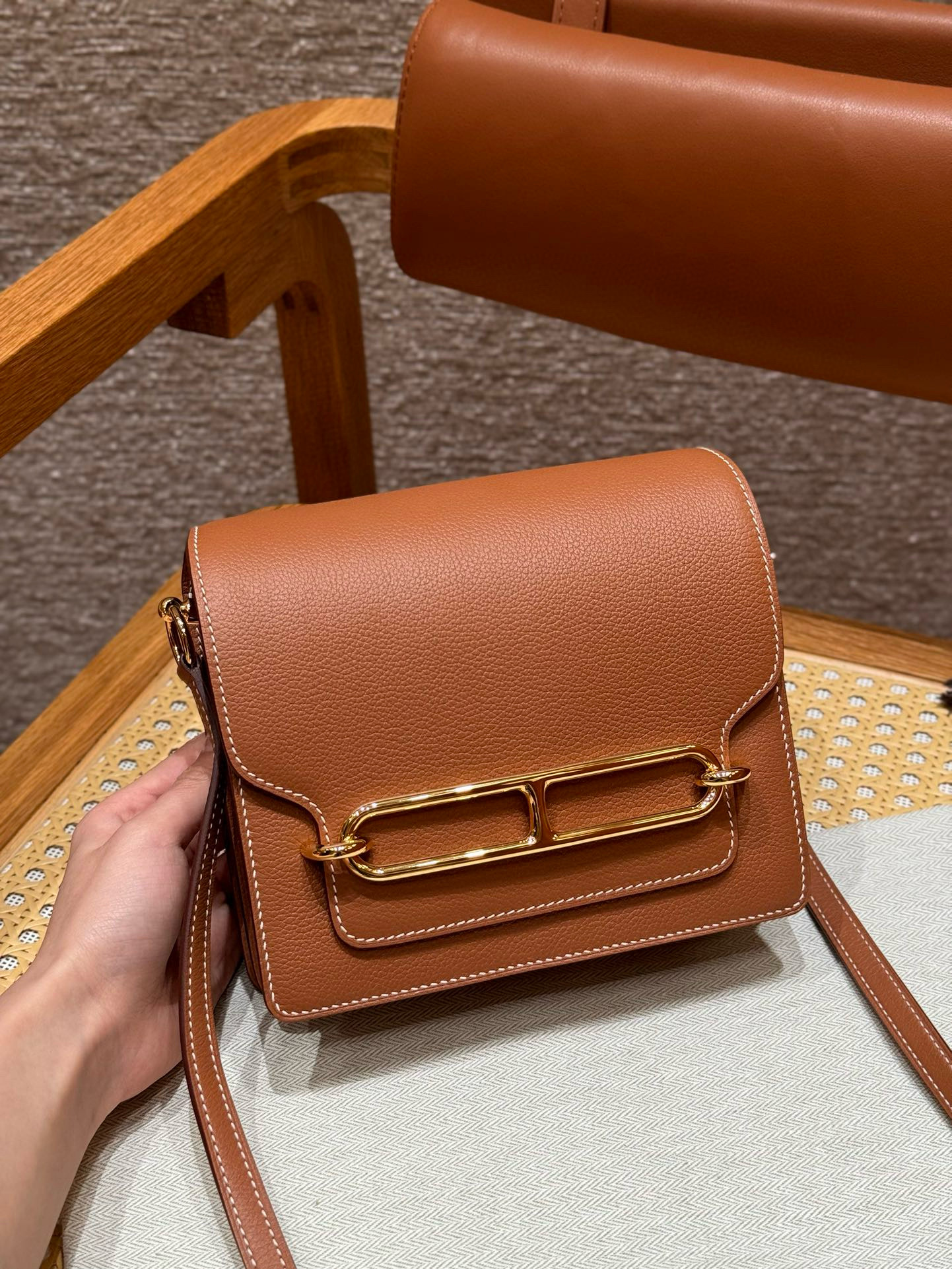 에르메스 Hermes Roulis 18cm Evercolor 37 Gold/gold