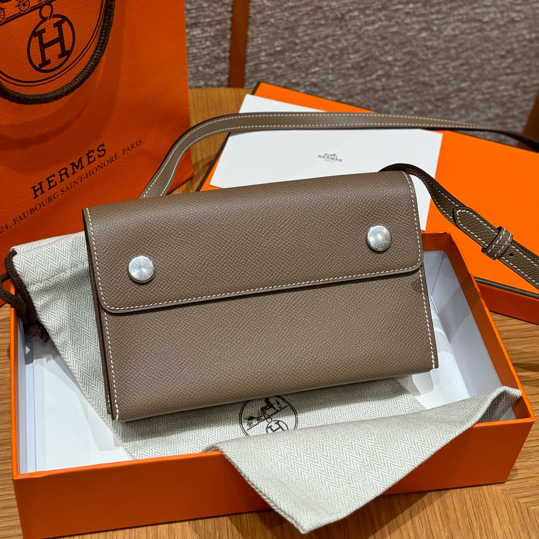에르메스 Hermes Snap Wallet 18.5cm Epsom 18 Etoupe/silver