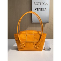 보테가베네타 Bottega Veneta 666874 Arco 23cm