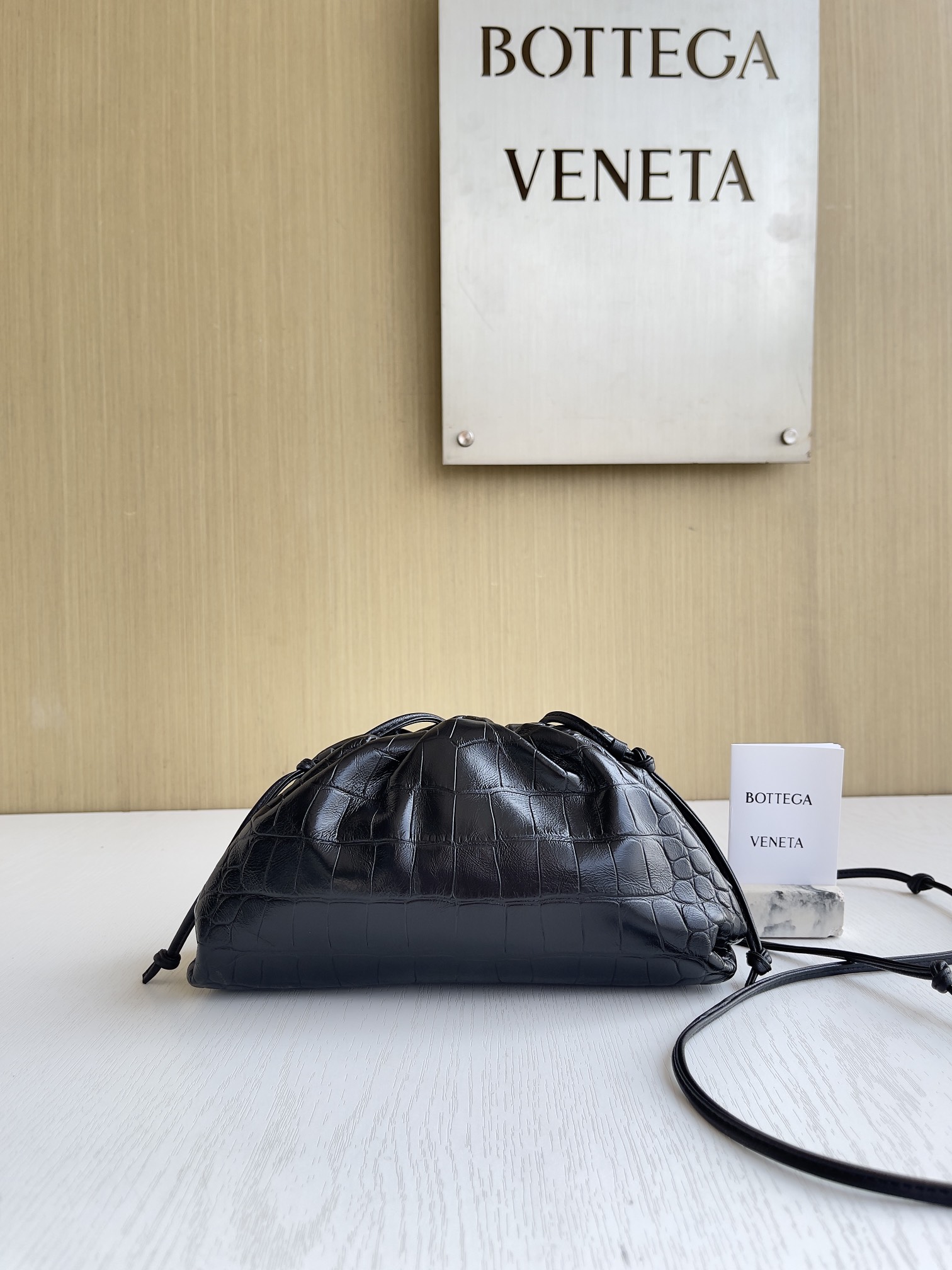 보테가베네타 Bottega Veneta 585852 Pouch 22CM