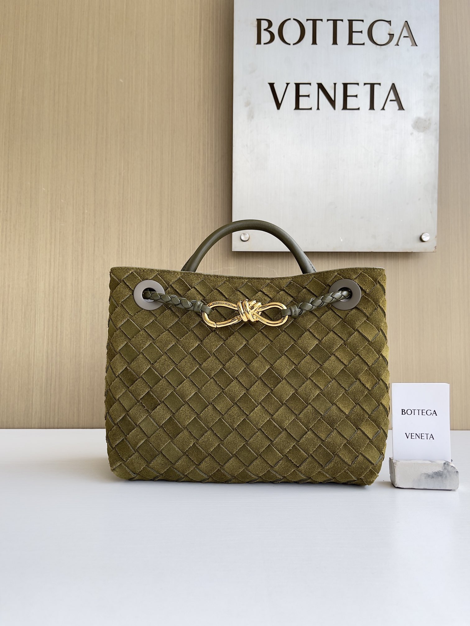 보테가 베네타 Bottega Veneta 743568 Andiamo 25cm