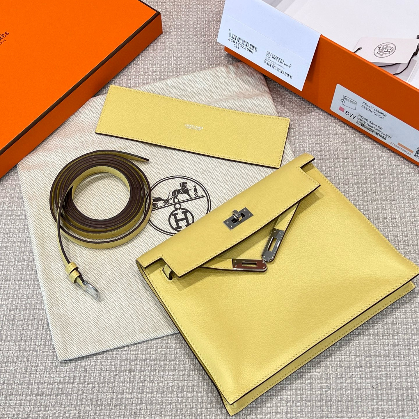 에르메스 Hermes Kelly danse Germany Leather 1Z Jaune Poussin/silver