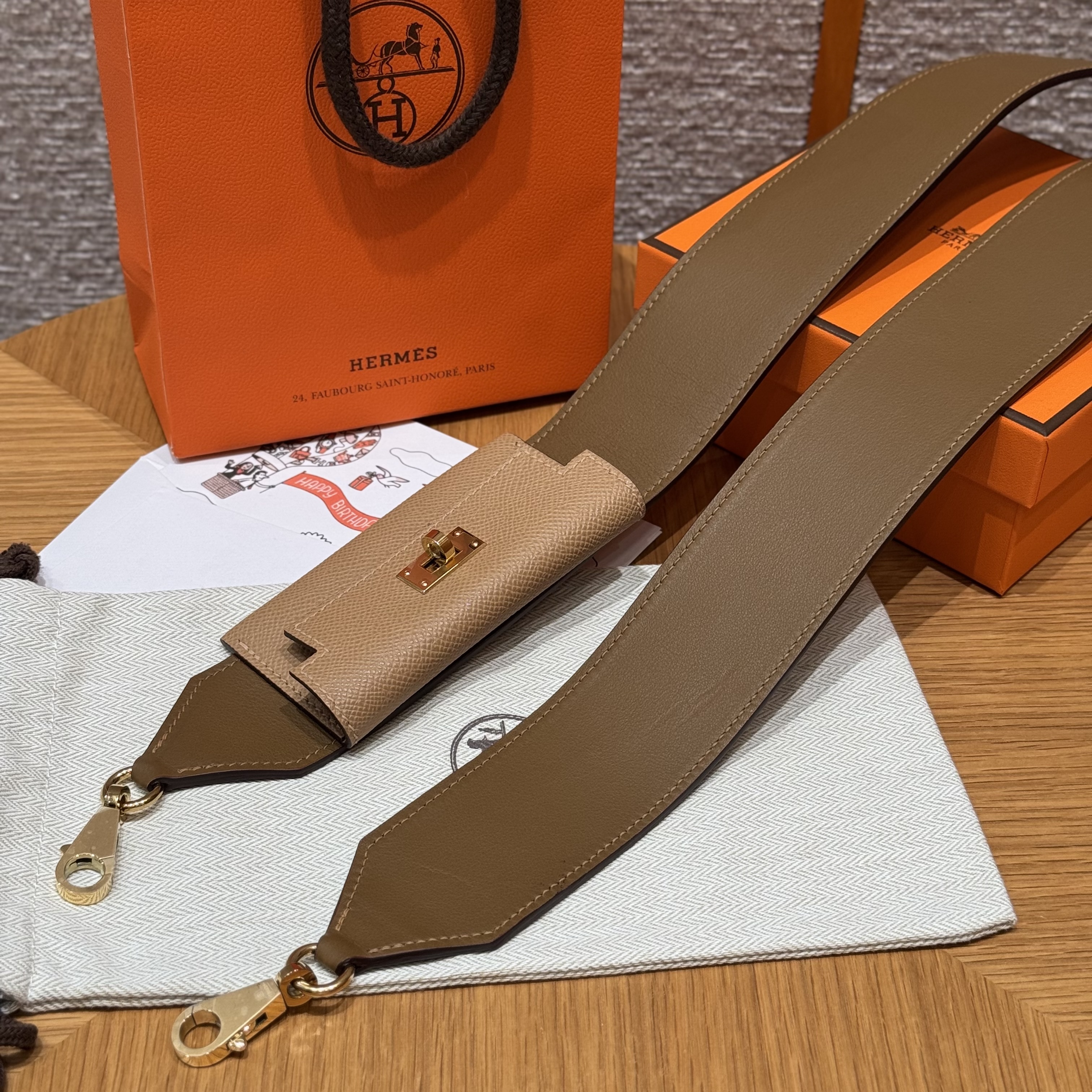 에르메스 Hermes Kelly Pocket strap Epsom and Swift 4B Biscuit and 3G Alezan/gold
