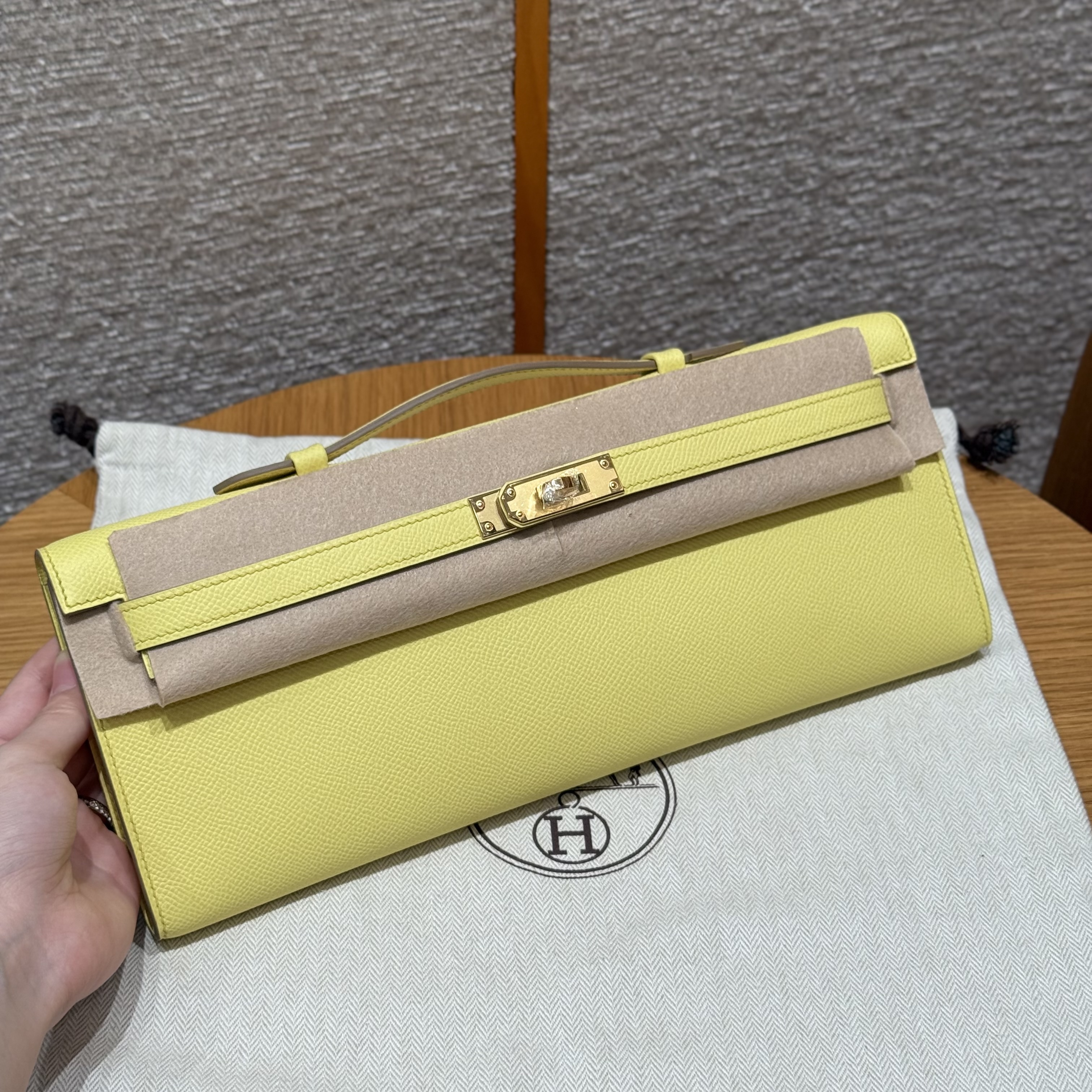 에르메스 Hermes Kelly cut 31cm Epsom 1Z Jaune Poussin/gold