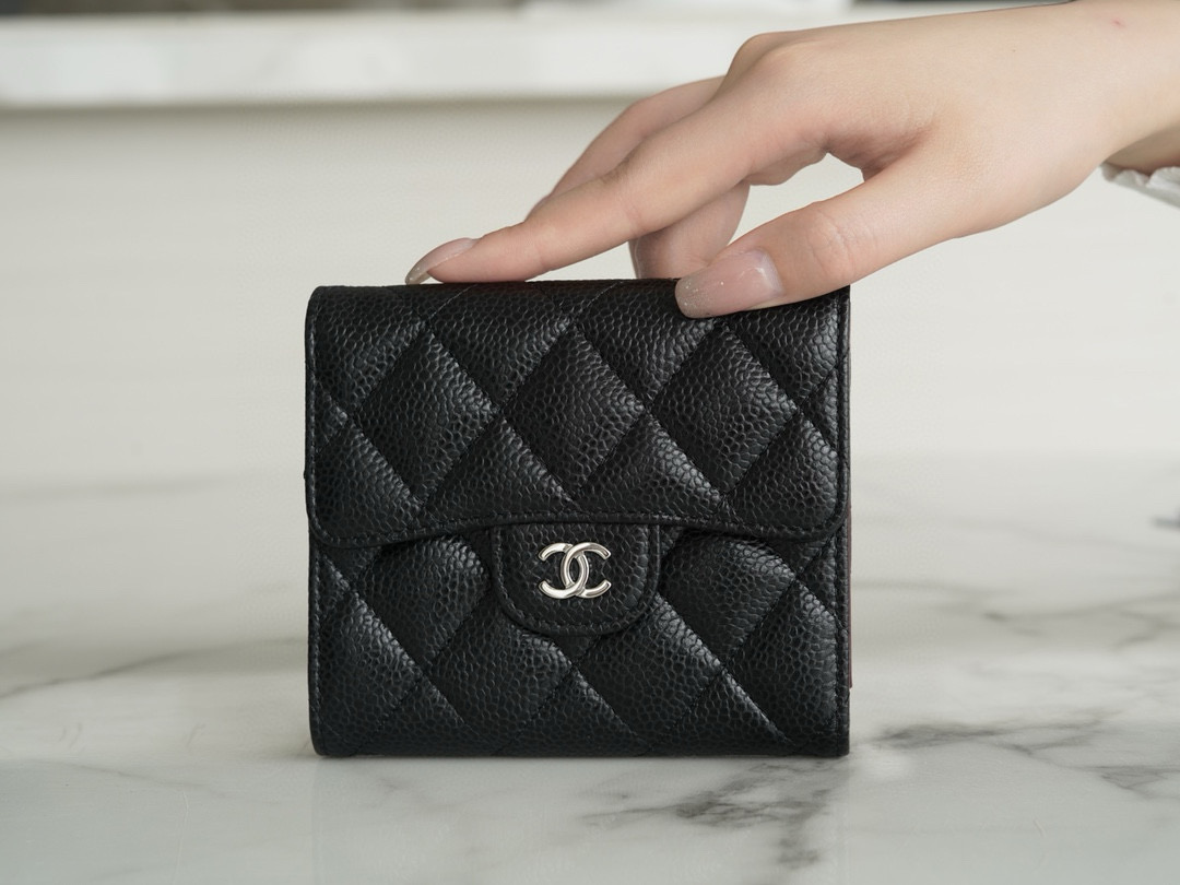 샤넬 Chanel Classic Small Flap Wallet Black silver 11.5cm