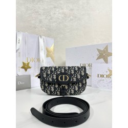 디올 Dior Medium Bobby East-West Bag Oblique Jacquard Blue 21cm