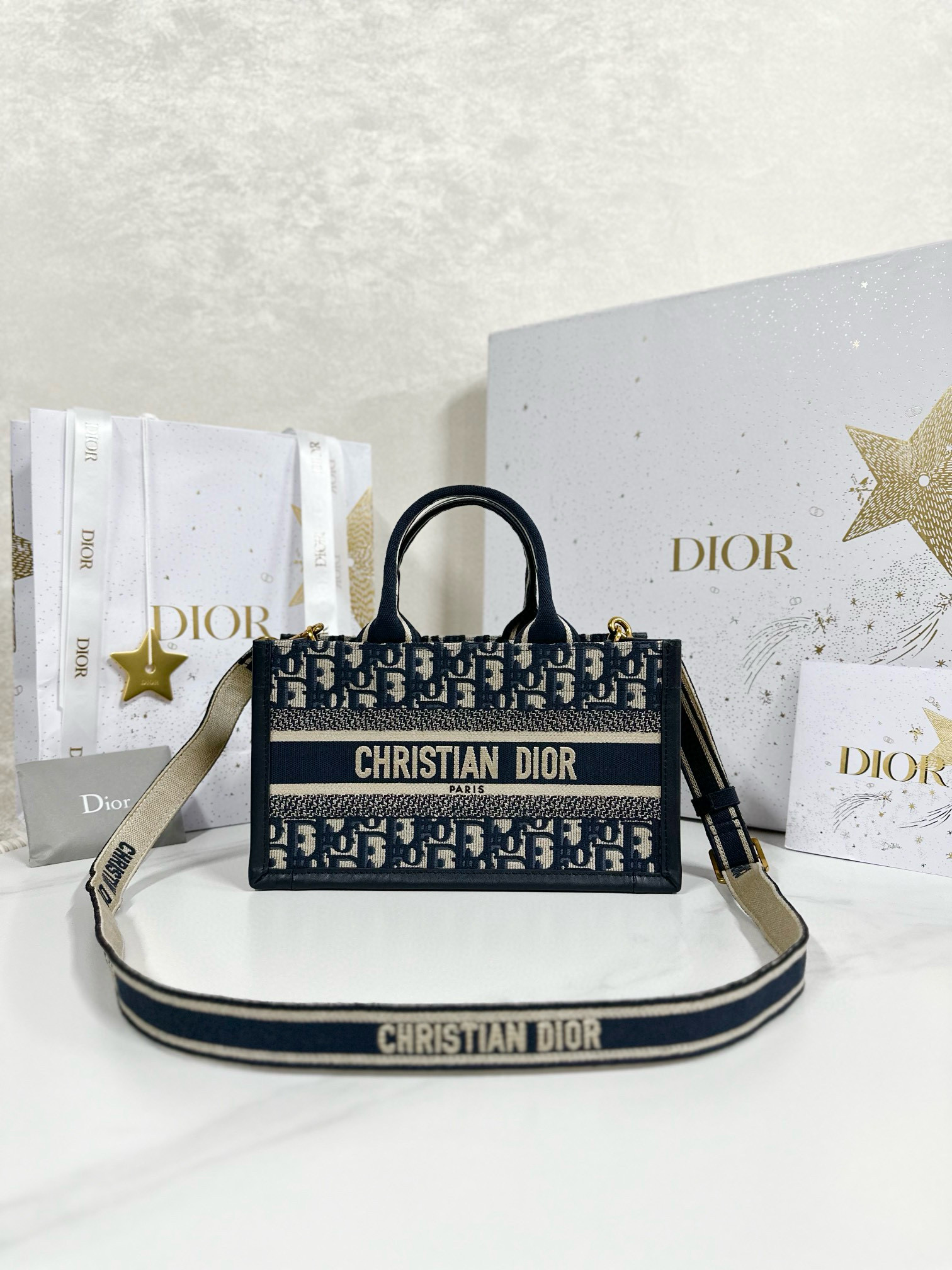 디올 Dior Mini Dior Book Tote Oblique Jacquard Blue 27cm