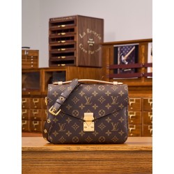 루이비통 Louis Vuitton M44875 Pochette Metis Monogram 25CM
