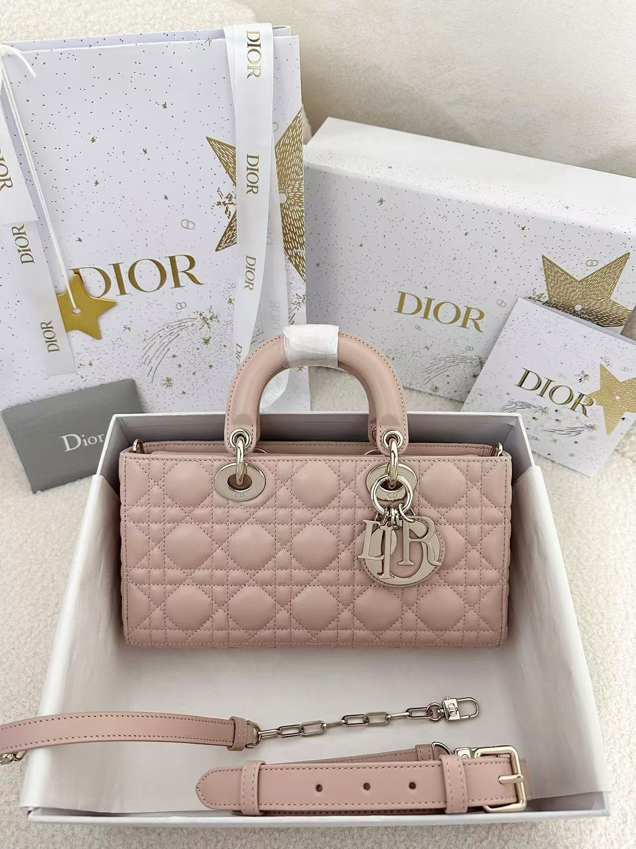 디올 Dior Medium Lady D-Joy Bag Pink 26cm