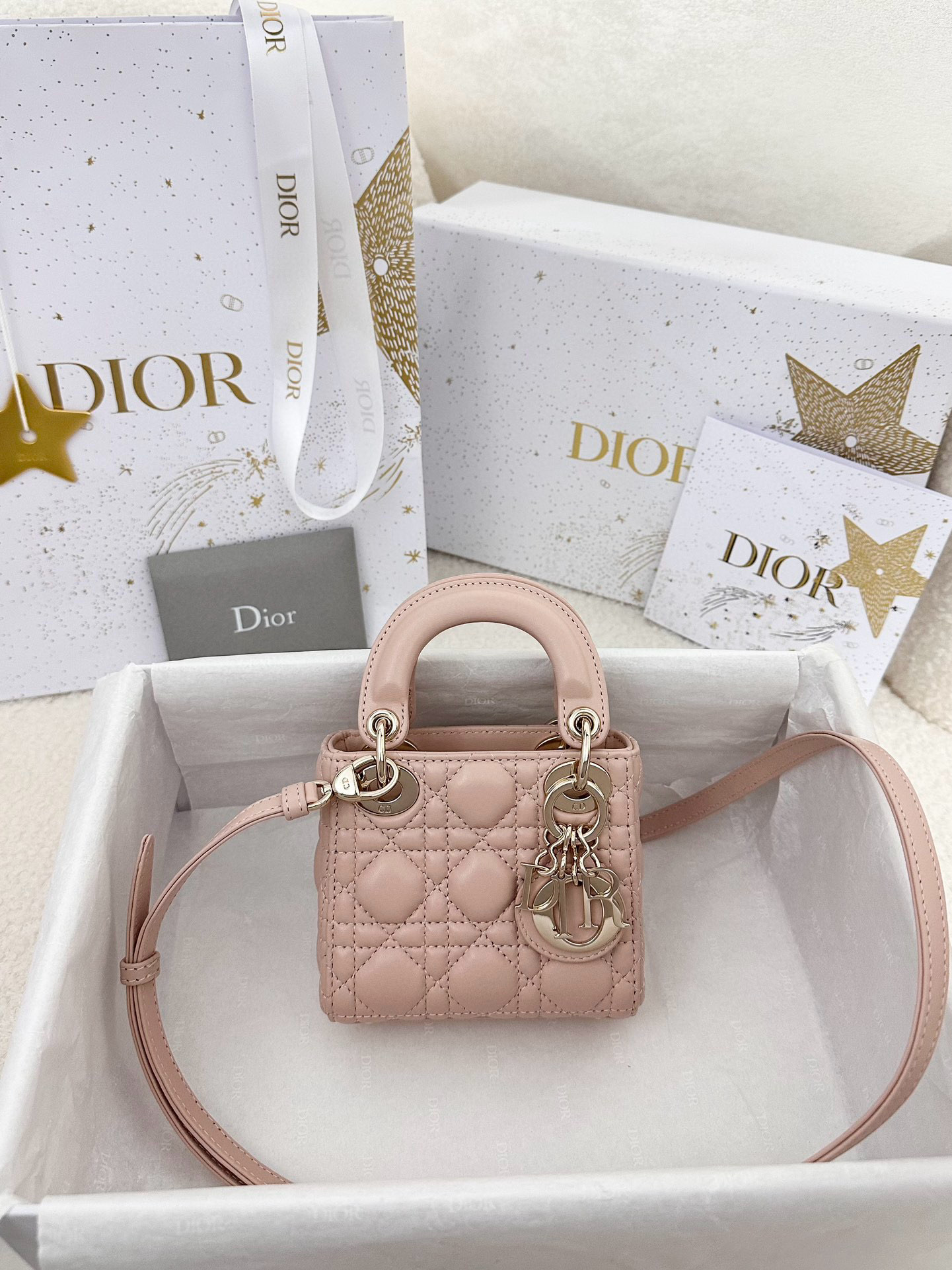 디올 Dior Lady Dior Micro Bag Pink