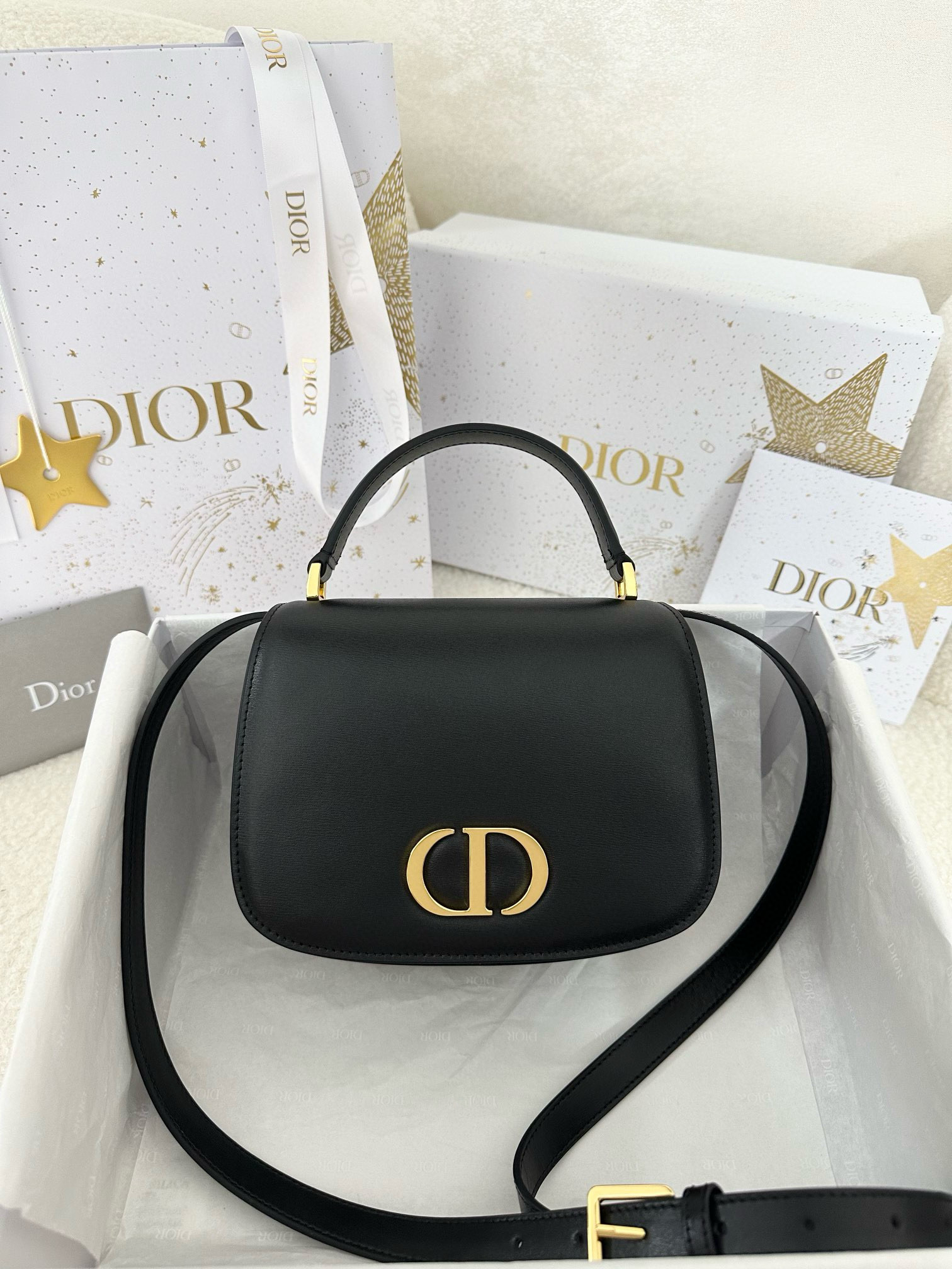디올 Dior Medium 30 Montaigne Avenue Top Handle Bag Black 19cm