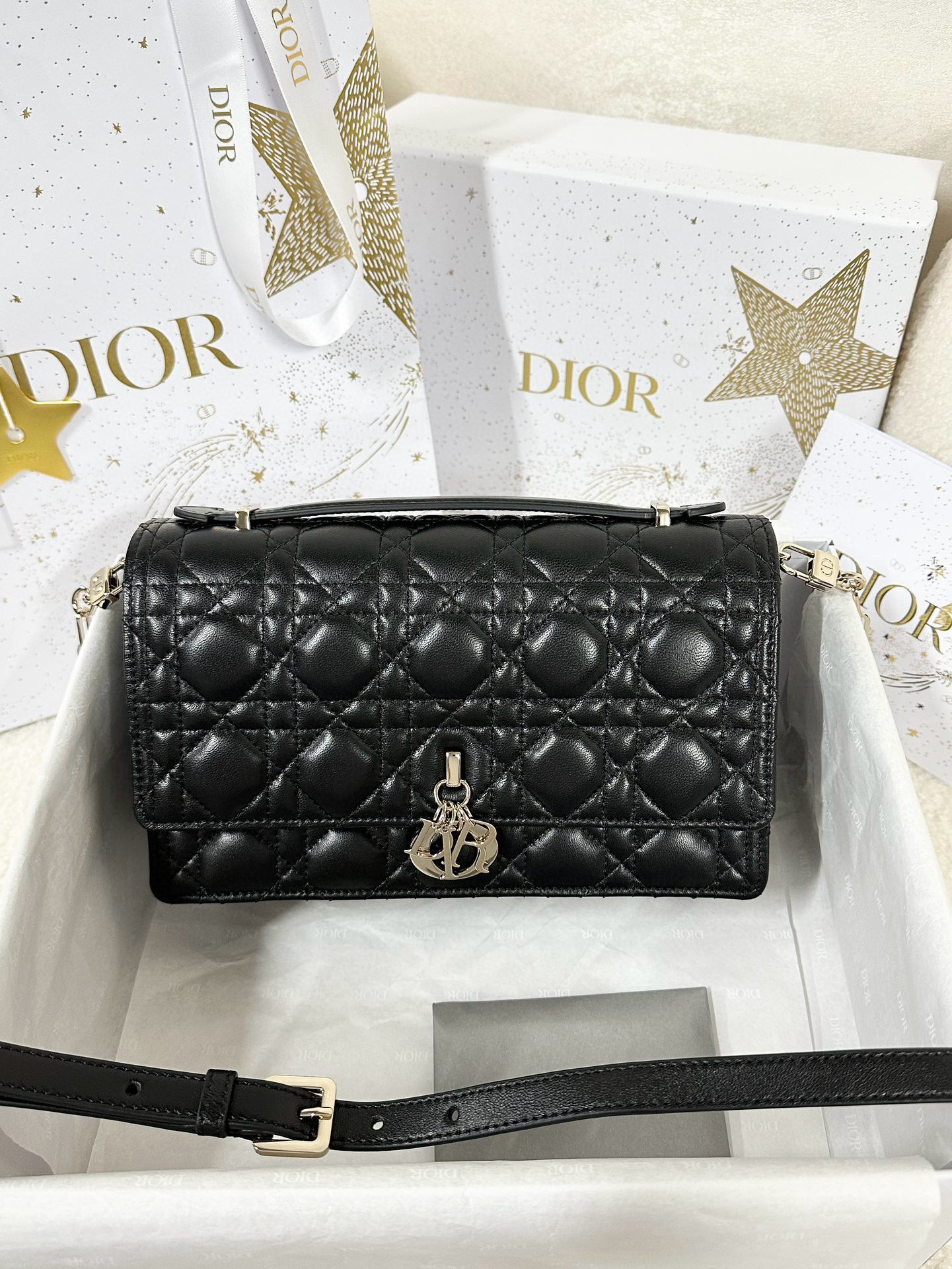 디올 Dior My Dior Top Handle Bag White 24cm
