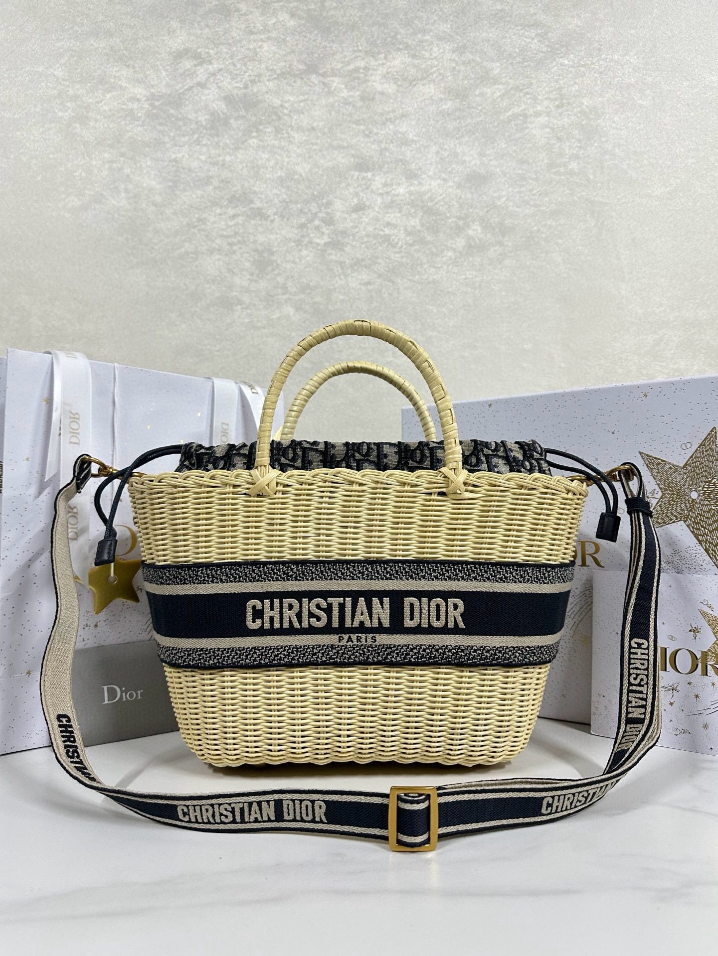 디올 Dior Tote 24cm