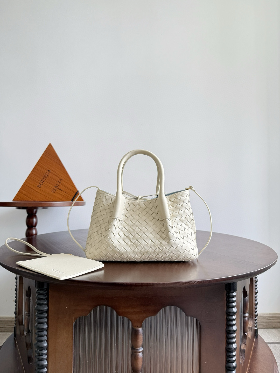 보테가 베네타 Bottega Veneta 819004 Small Pinacoteca 24CM