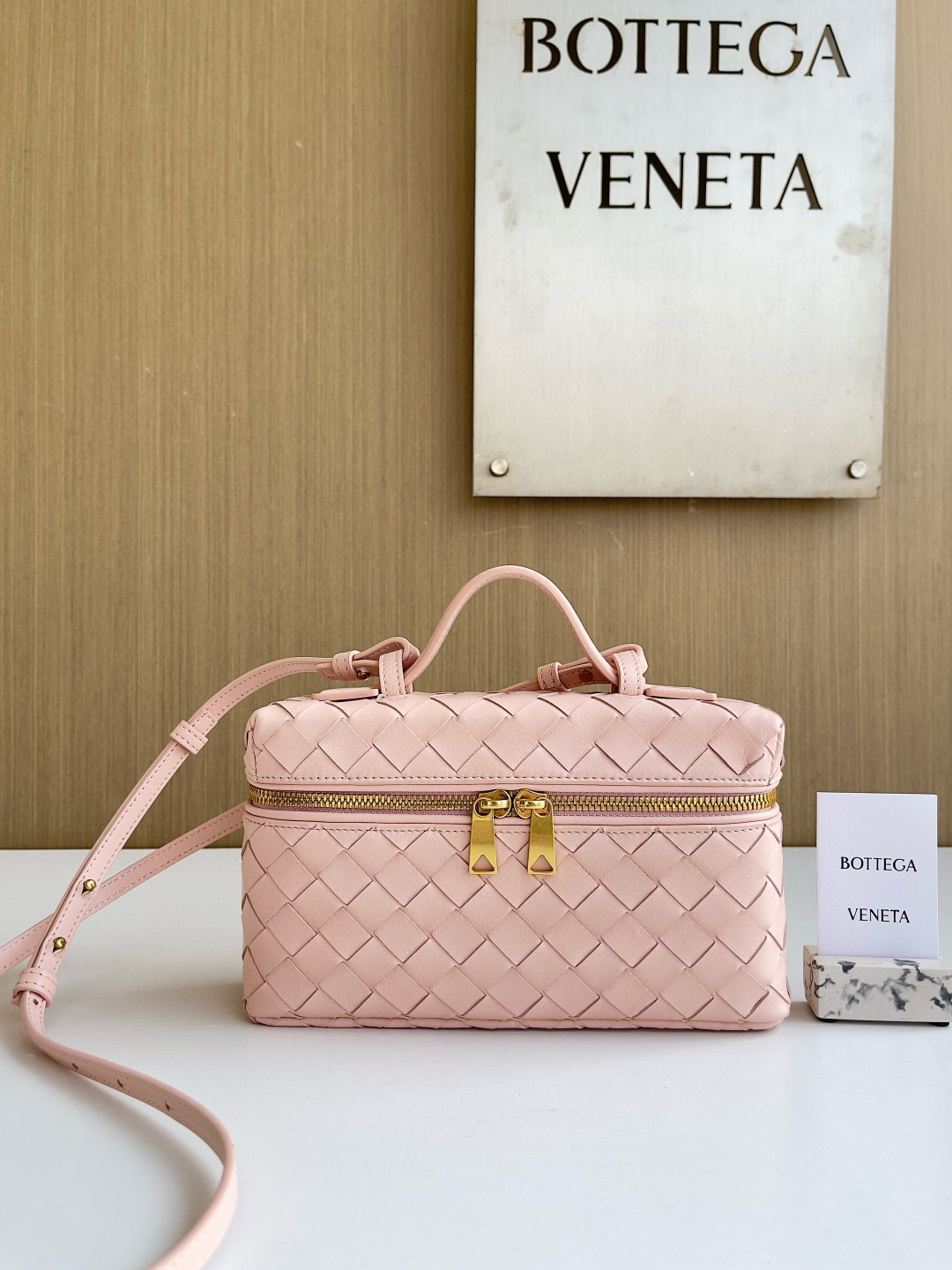 보테가 베네타 Bottega Veneta Bang Bang Vanity 크로스 백 789109 22cm