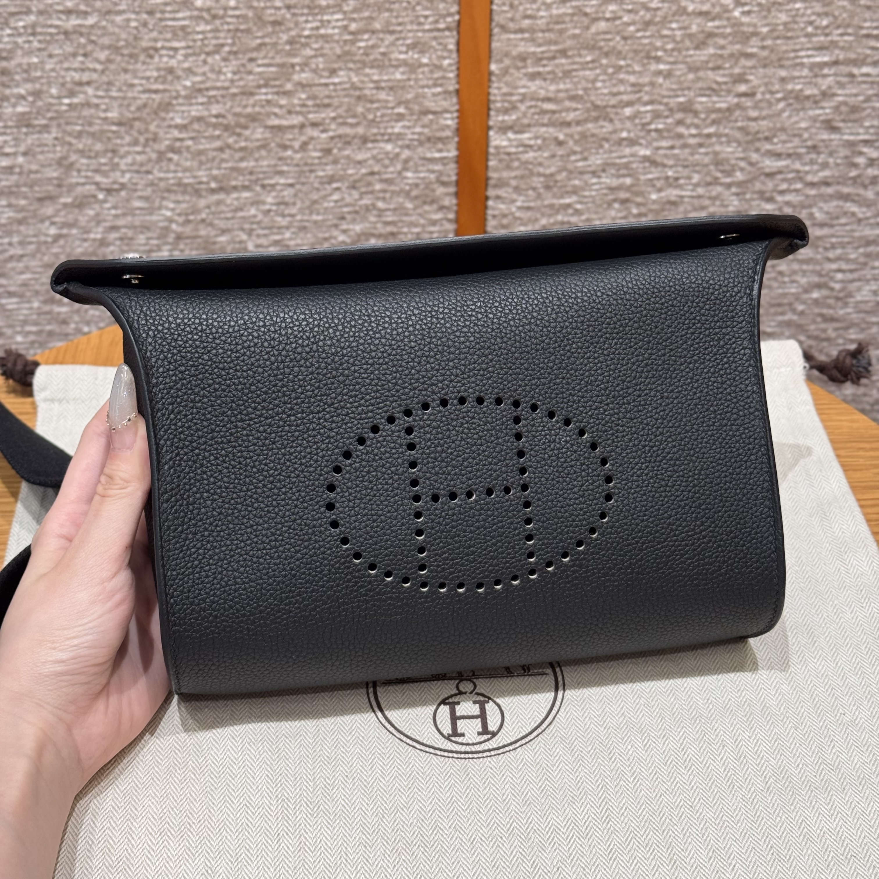 에르메스 Hermes Videpoches Togo 89 Noir/silver