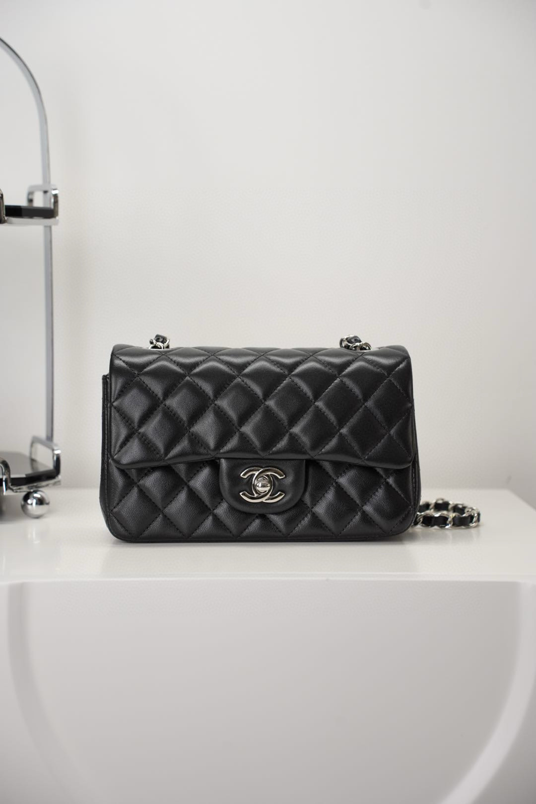 샤넬 Chanel Mini Classic Flap Bag A69900 Black silver 20cm