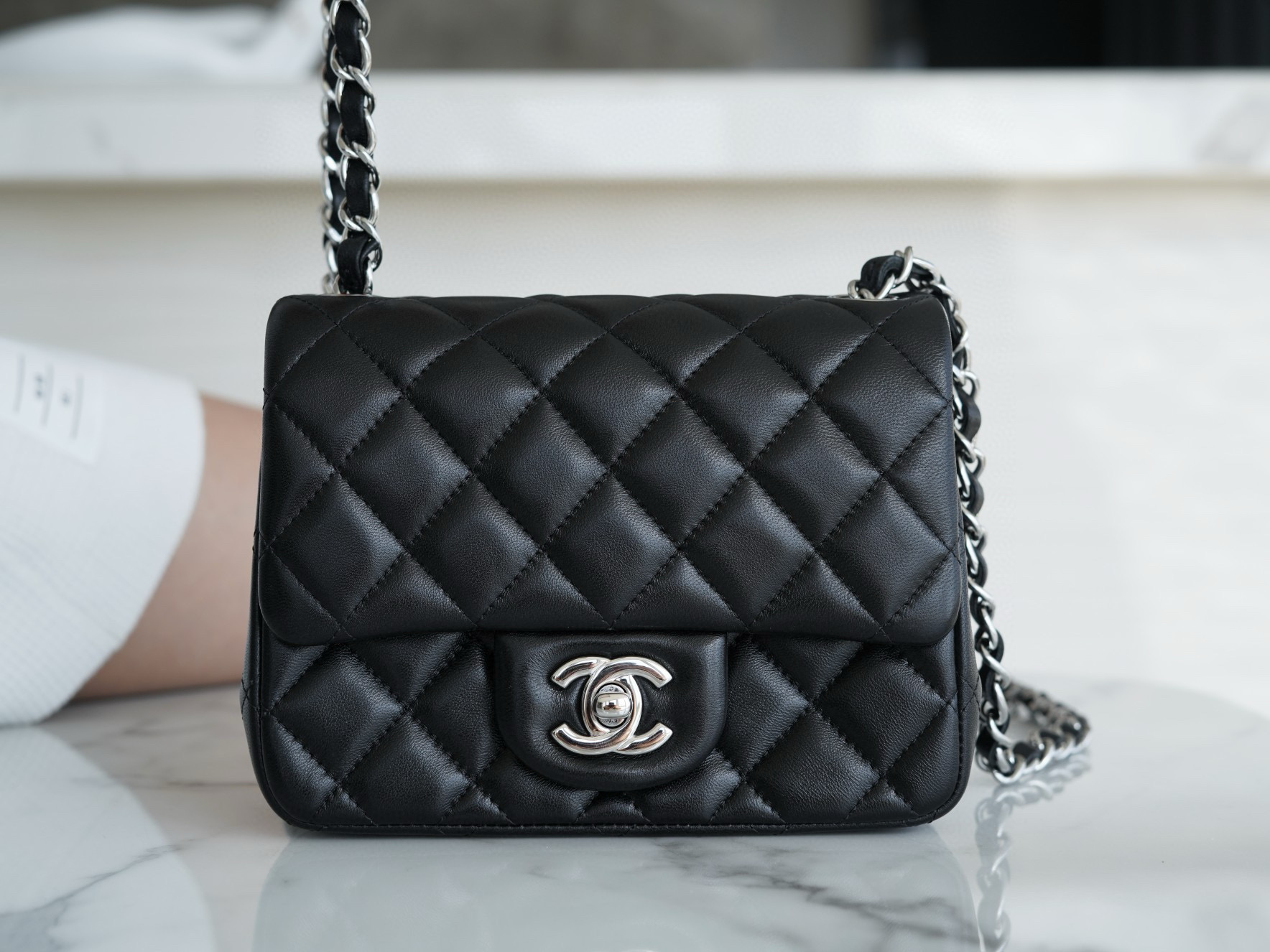 샤넬 Chanel Classic Flap Bag A35200 Black silver 17cm