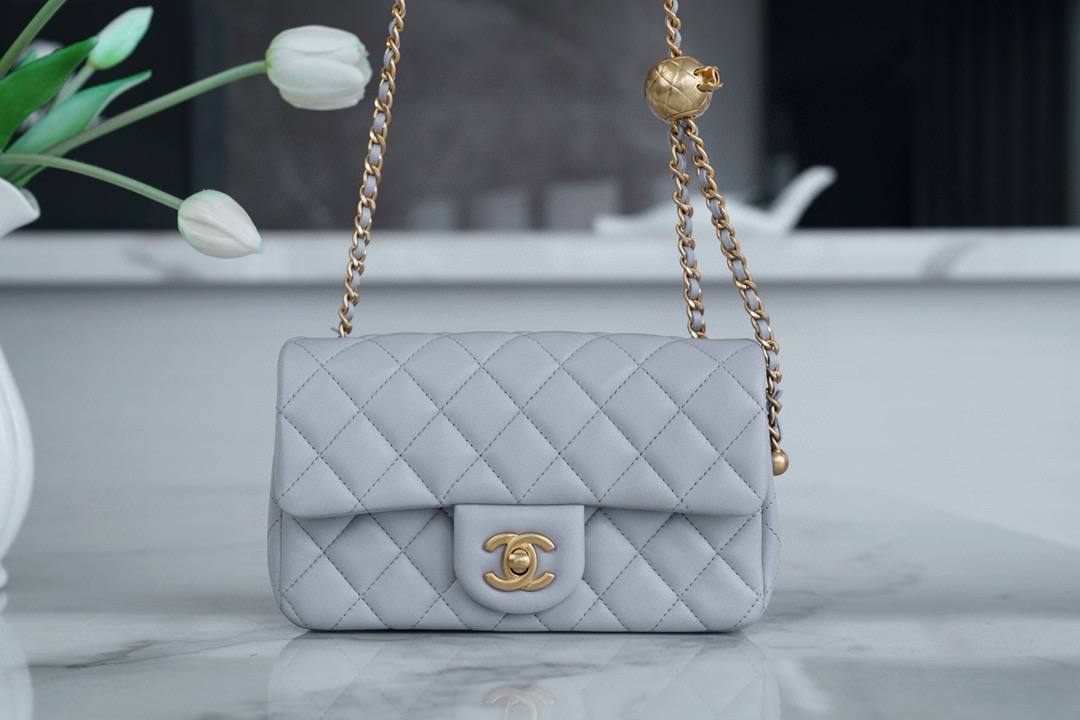 샤넬 Chanel 23c Mini Flap Bag AS1787 Light grey 20cm