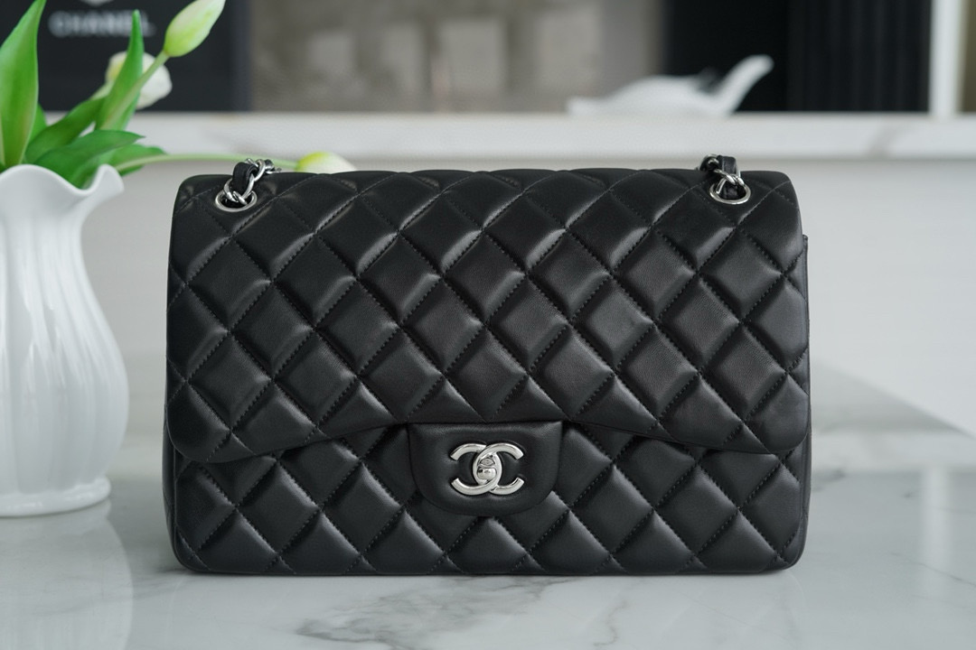 샤넬 Chanel Jumbo Classic Flap Bag A58600 Black silver 30cm
