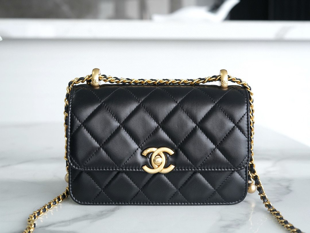 샤넬 Chanel 24c AS2615 Mini Flap Bag Black 19cm