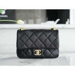 샤넬 Chanel 22s Small Classic Flap Bag Black 21cm