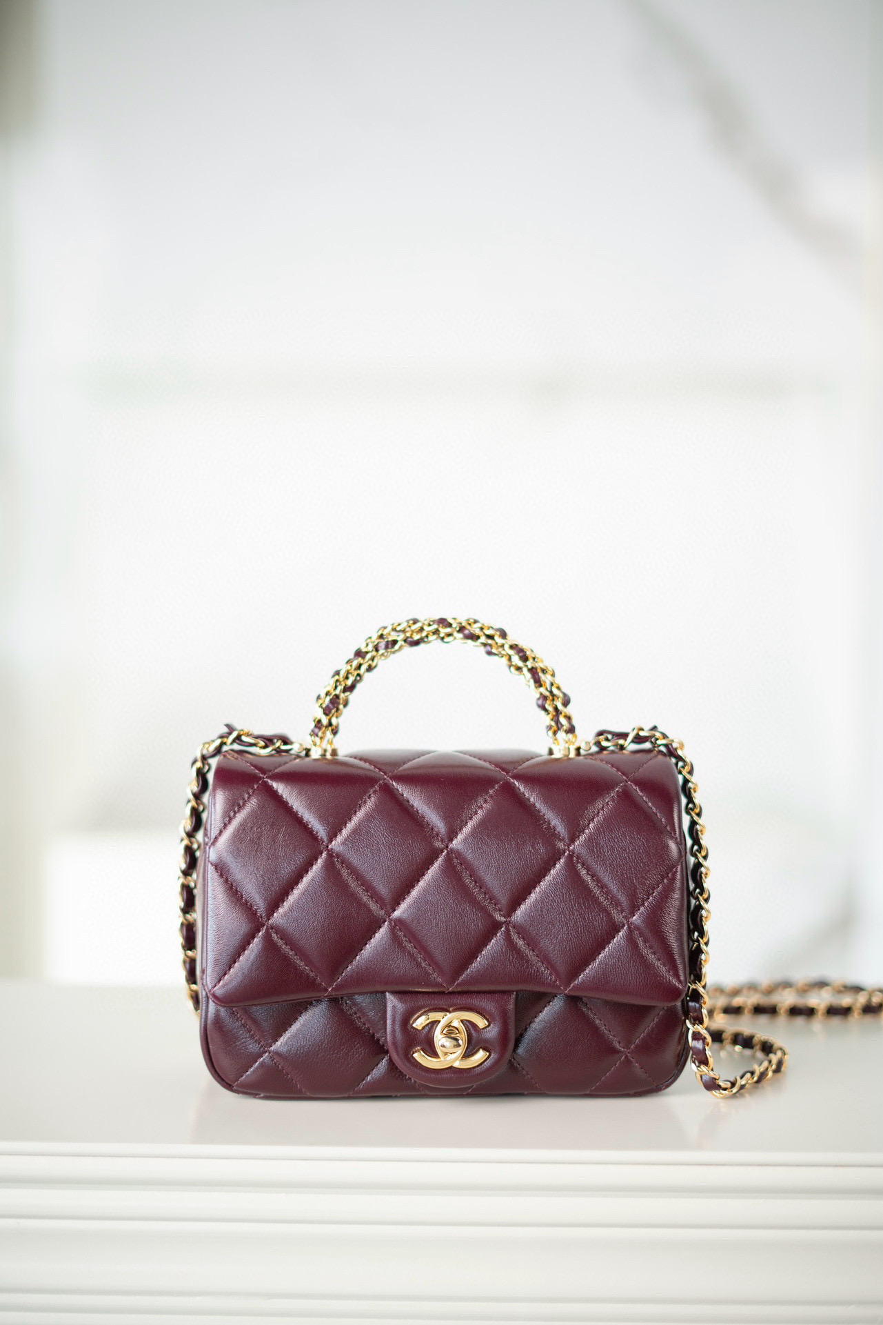 샤넬 Chanel 24b Flap Bag with Top Handle AS5032 Wine red 19cm