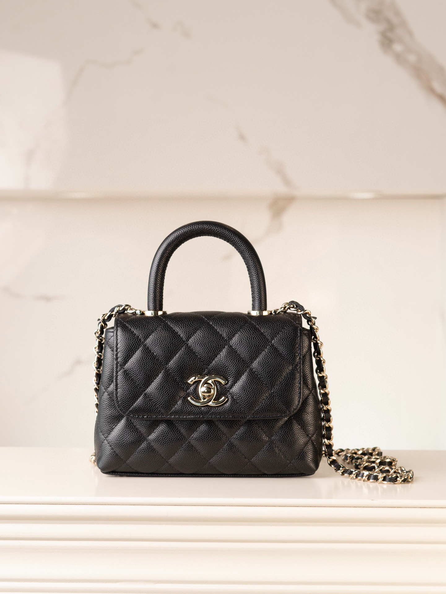 샤넬 Chanel 24K Mini CoCo Handle Nano Flap Bag Black 14.5cm