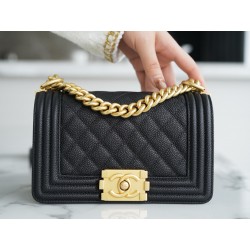 샤넬 Chanel Small Leboy Bag Black gold 20cm