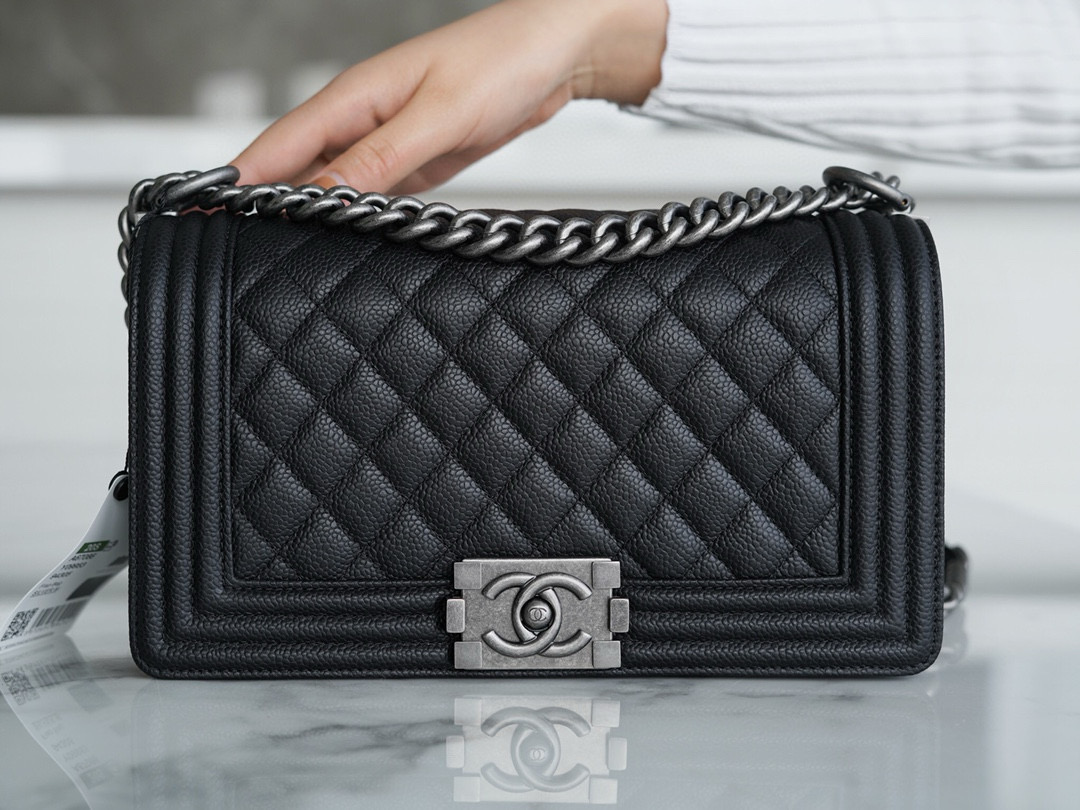 샤넬 Chanel Medium Leboy Bag A67086 Black silver 25cm