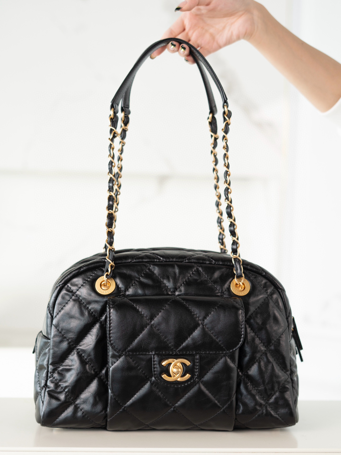 샤넬 Chanel 24A Bowling Bag Black 21cm