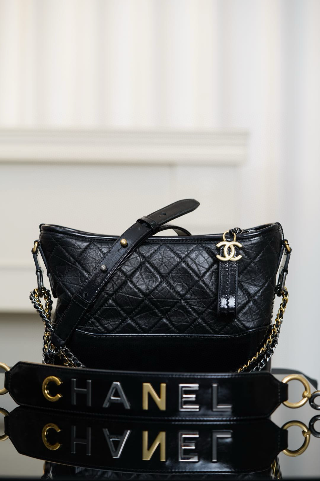샤넬 Chanel Gabrielle Medium Hobo Bag Black 25cm