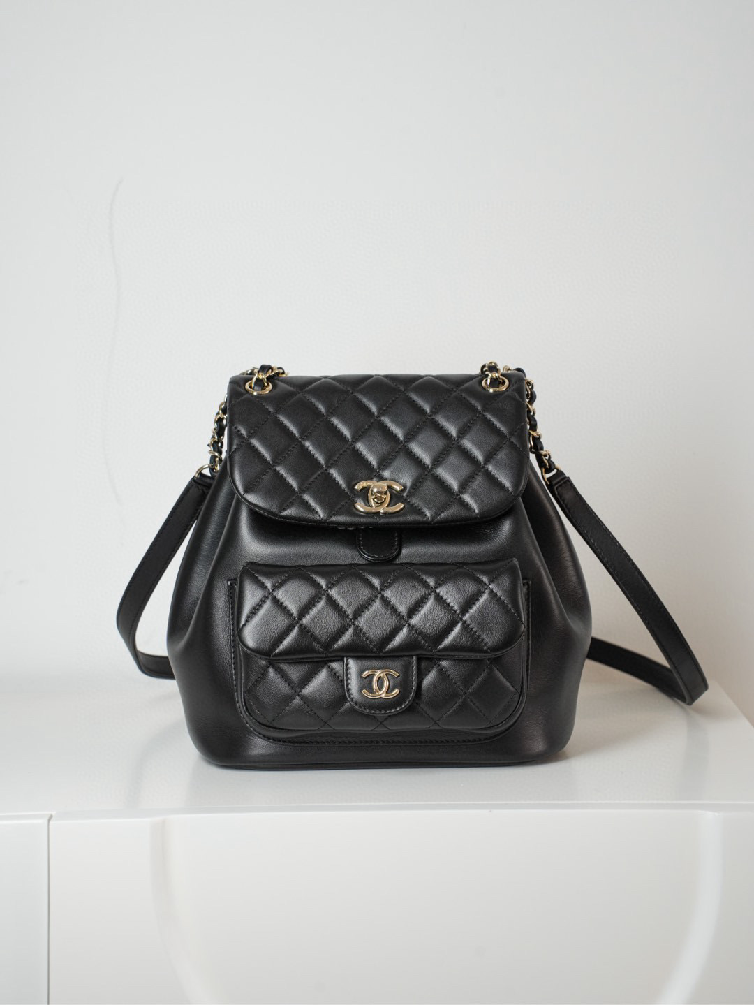 샤넬 Chanel 24p Duma Large Backpack Black 22cm