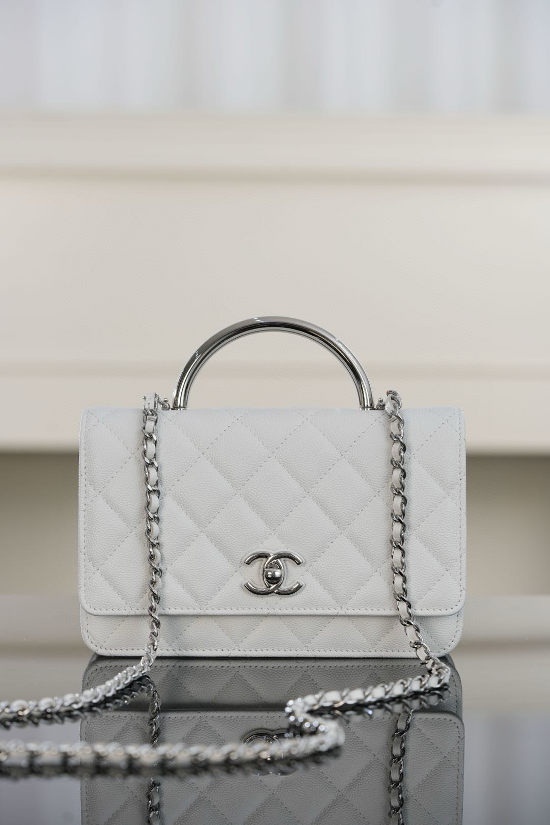 샤넬 Chanel 25P Wallet on Chain AP4497 white 19cm