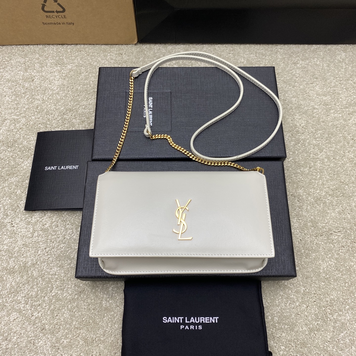 생로랑 Saint laurent/YSL 635095 Cassandre Phone Holder In Smooth Leather Rouge Merlot White 18CM