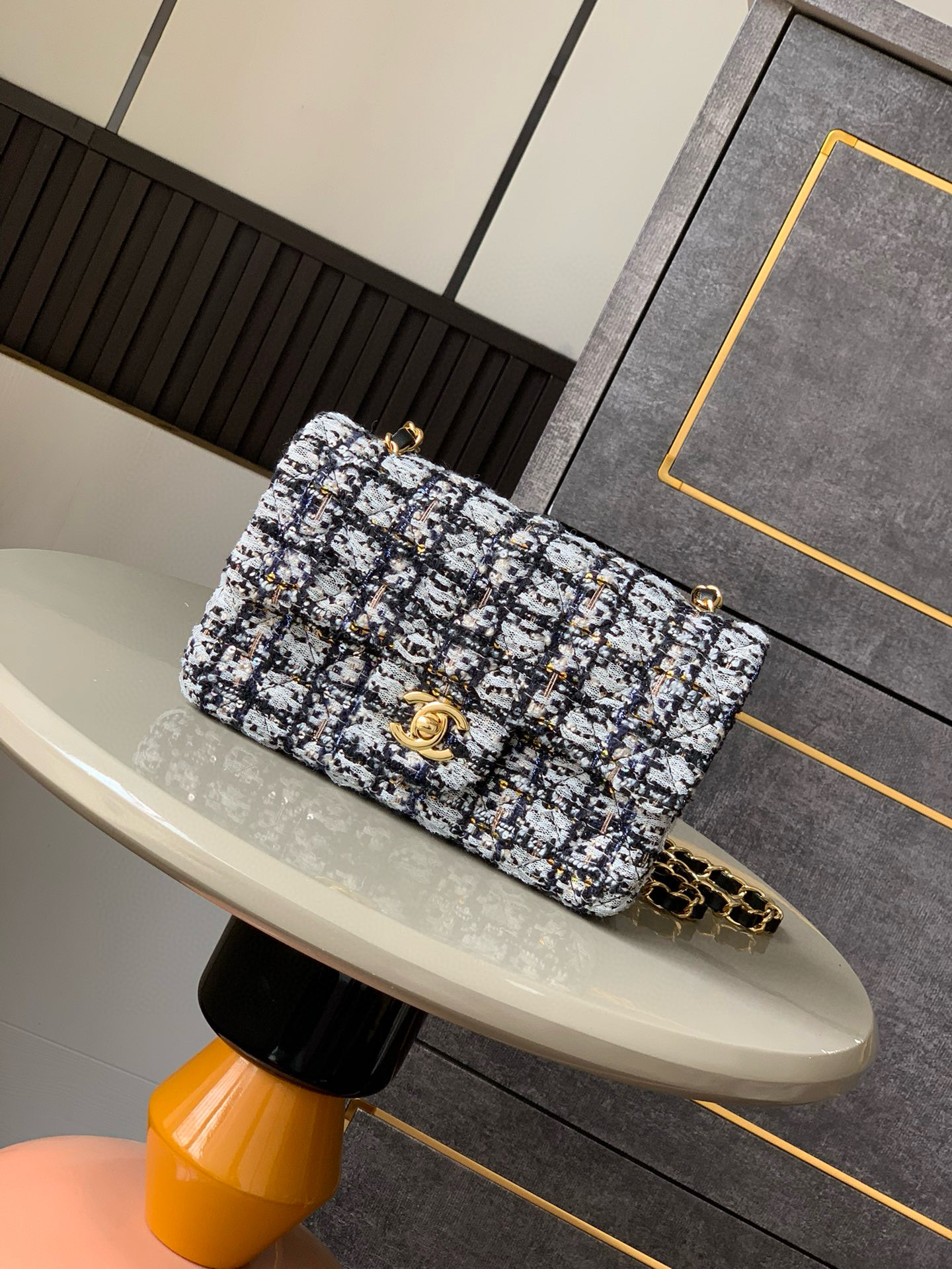 샤넬 Chanel Mini Classic Flap Bag Black 20cm