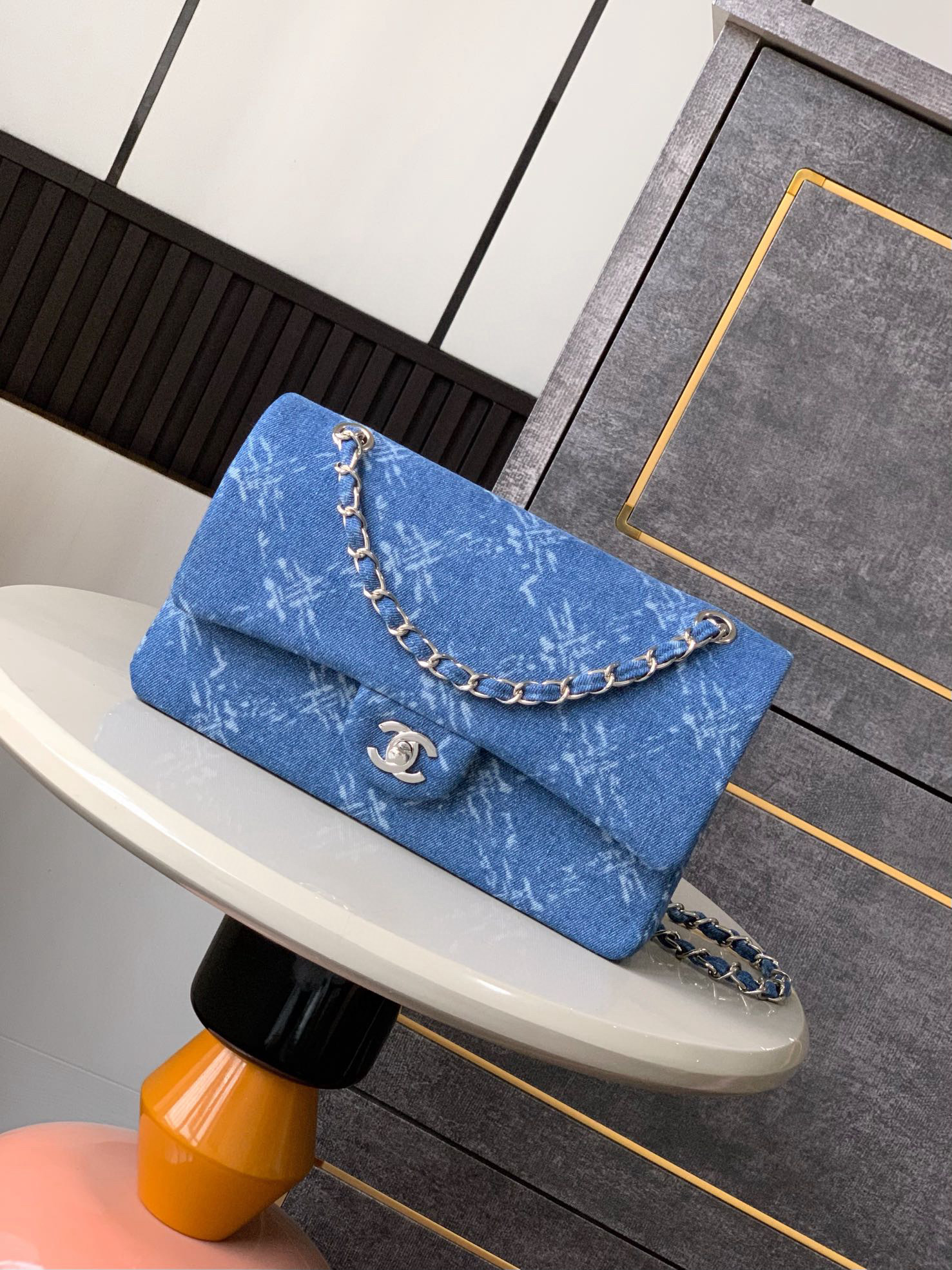 샤넬 Chanel A01112 Medium Classic Flap Bag blue 25.5cm