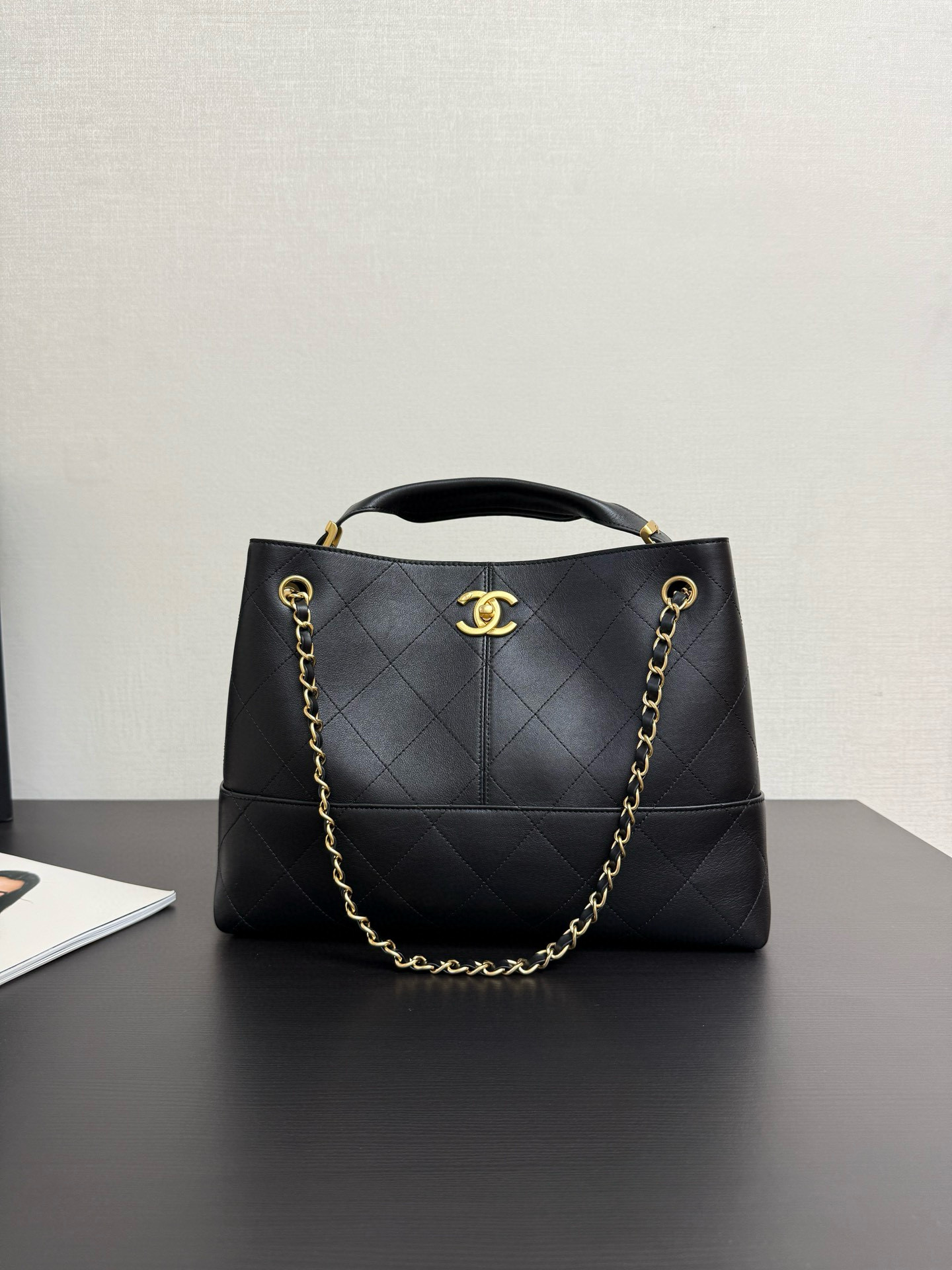 샤넬 Chanel 25A AS5634 Small Shopping Bag 99481 Black 36cm