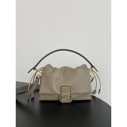 펜디 FENDI 8BR833 Mamma Baguette Medium Nappa Leather Bag Dove Grey 26.5CM