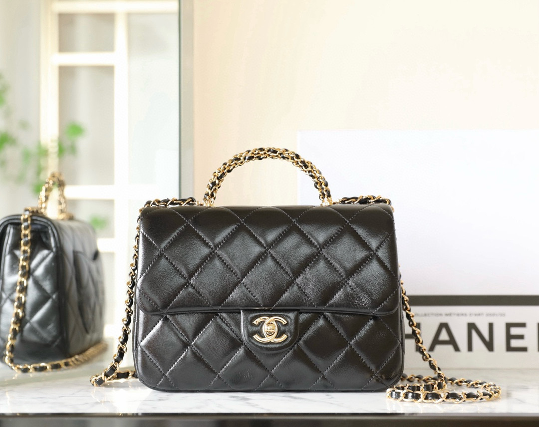 샤넬 Chanel 24B AS5043 Flap Bag with Top Handle C-051 Black 25cm