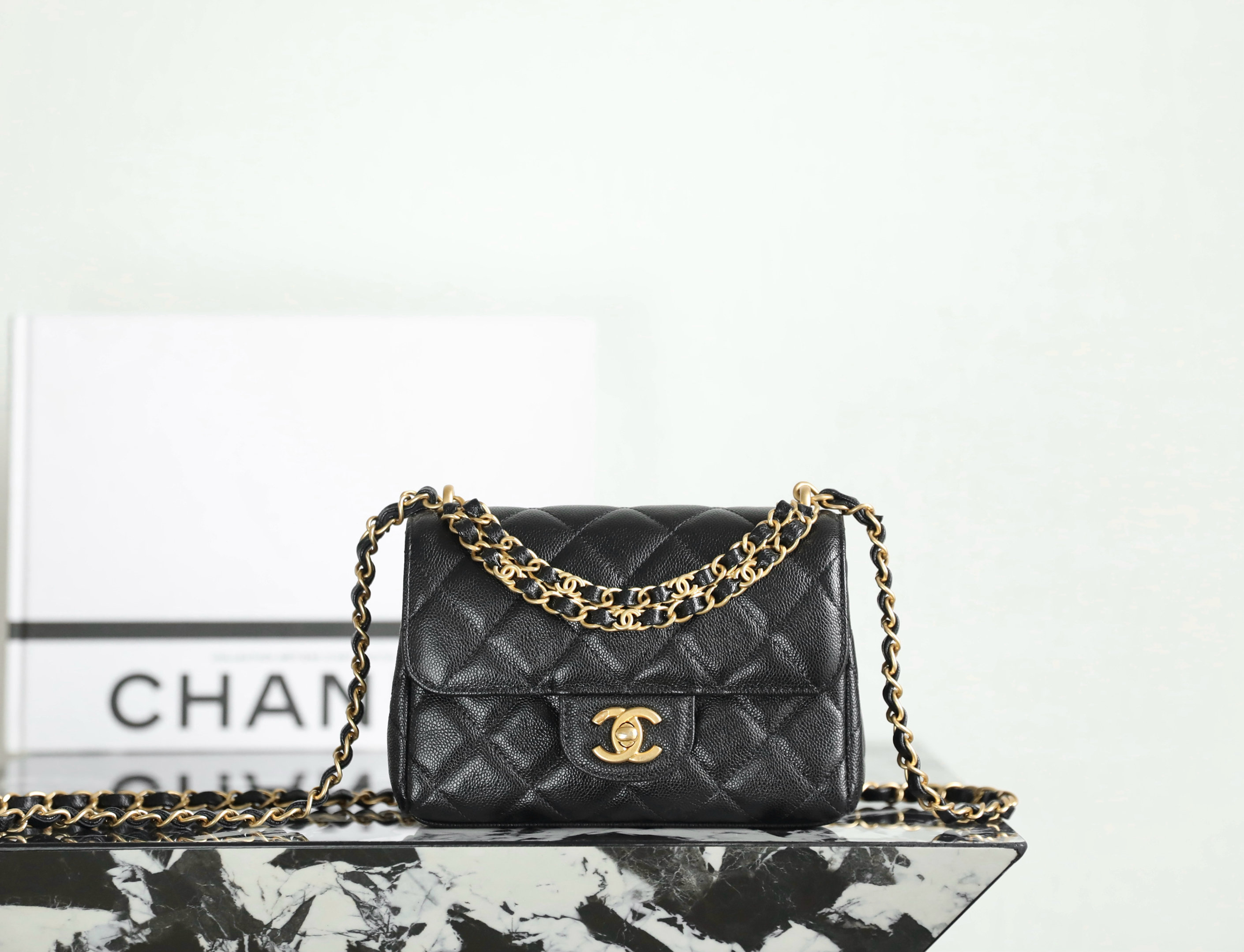 샤넬 Chanel 25P Flap Bag C-531 Black 18cm