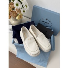프라다 Prada 로퍼