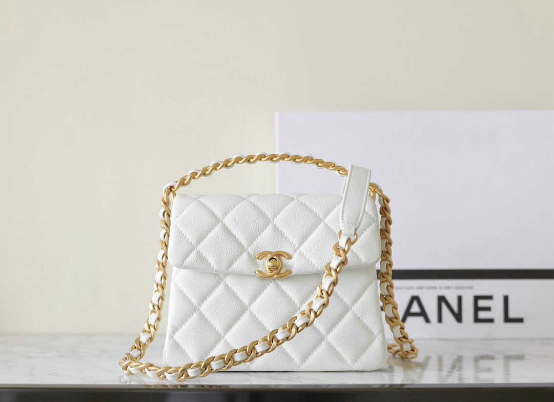 샤넬 Chanel 24s Clutch with Chain White 19cm