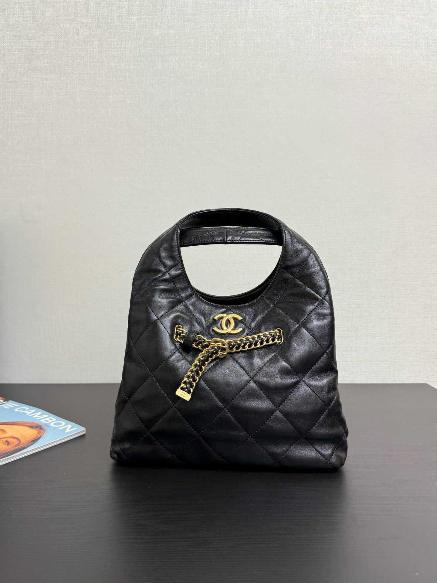샤넬 Chanel 25p Hobo bag Black