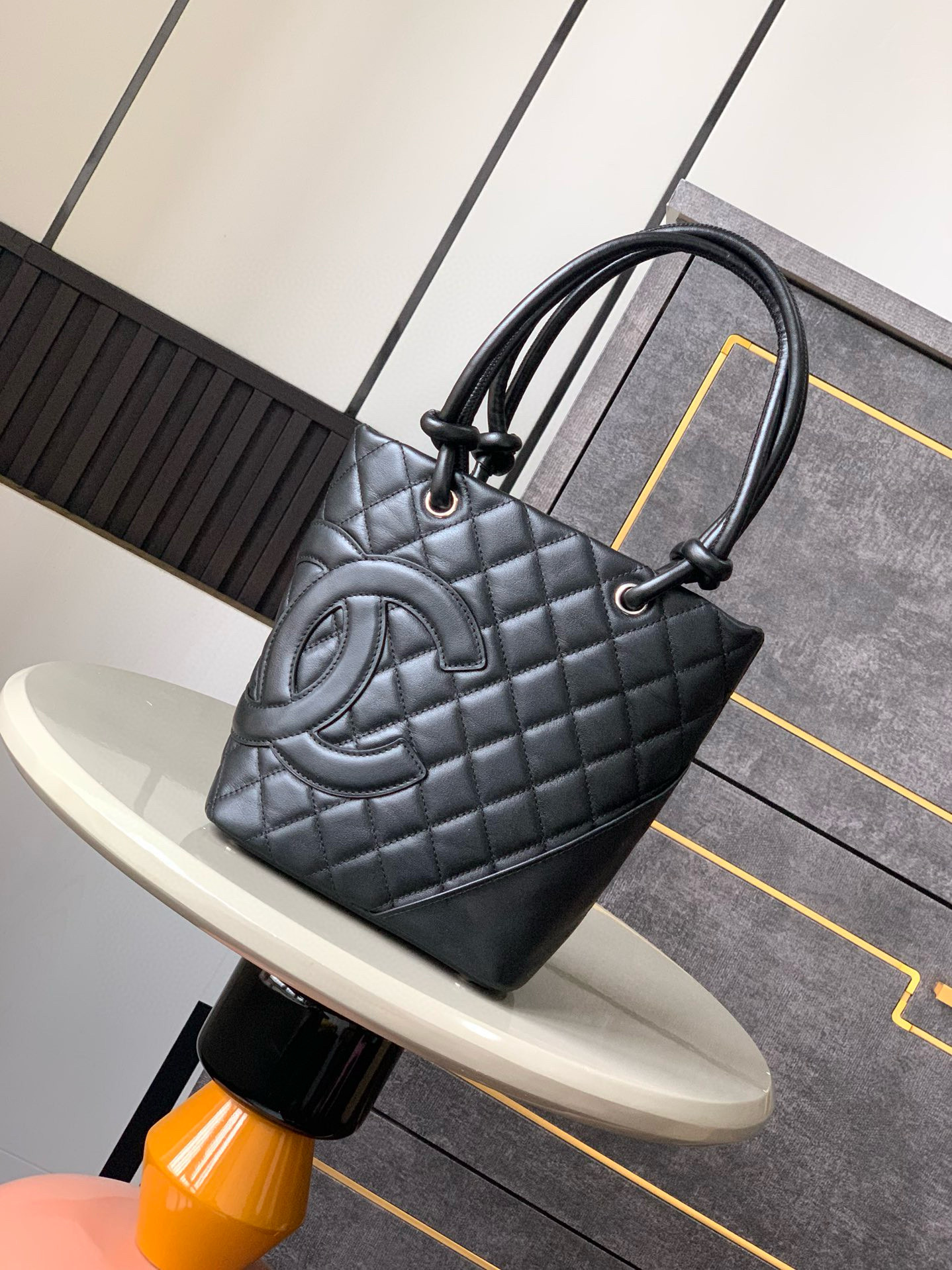 샤넬 Chanel Shopping Bag Black 16cm